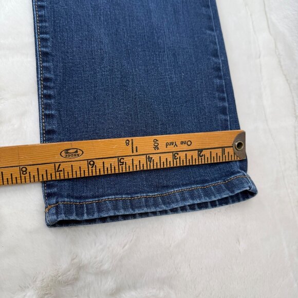 St. Johns Bay Womens Size 16 Blue Mid-rise Straight Leg Denim Jeans - Picture 6 of 10
